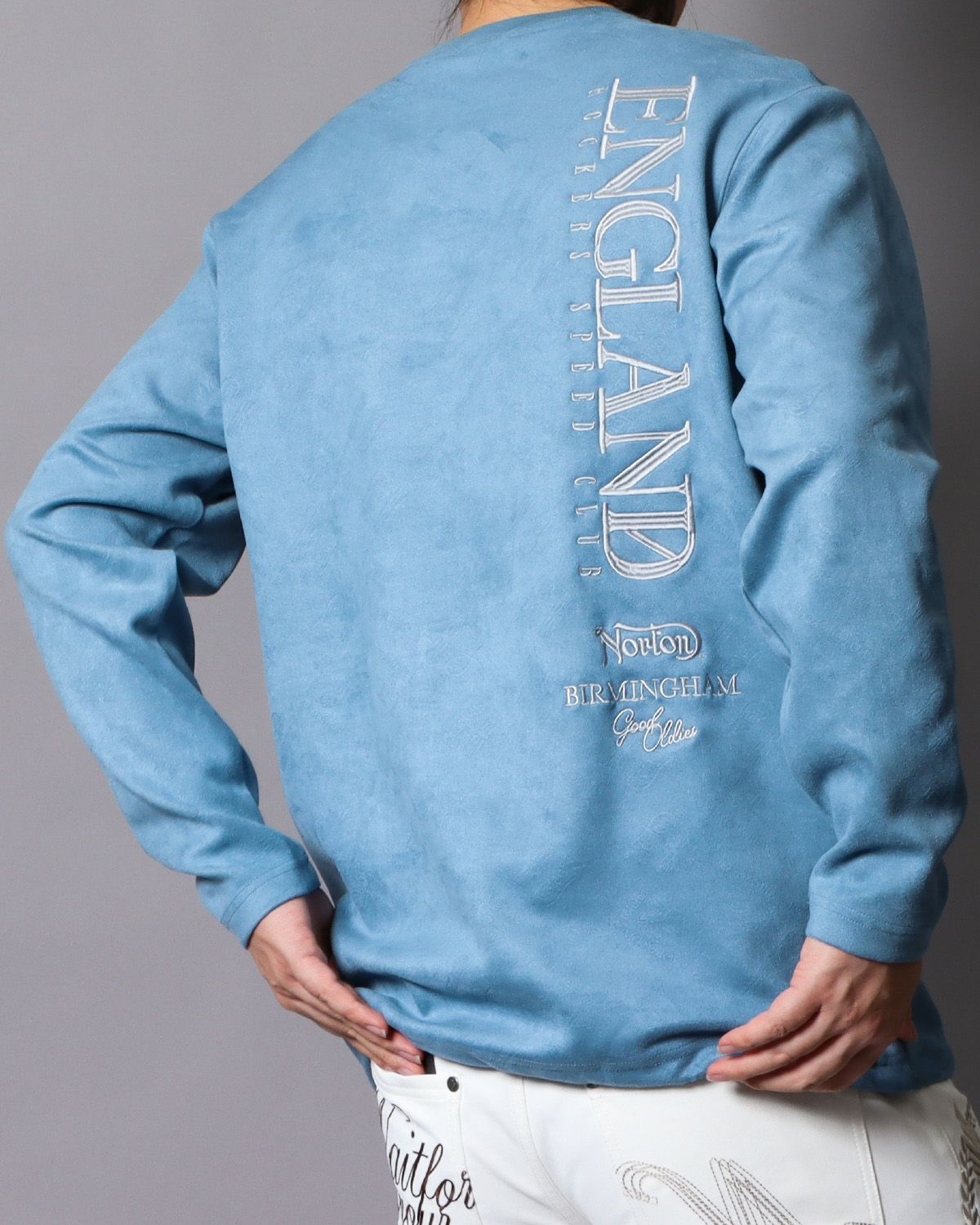 ブルーグレー：178cm/75kg(Lサイズ着用)