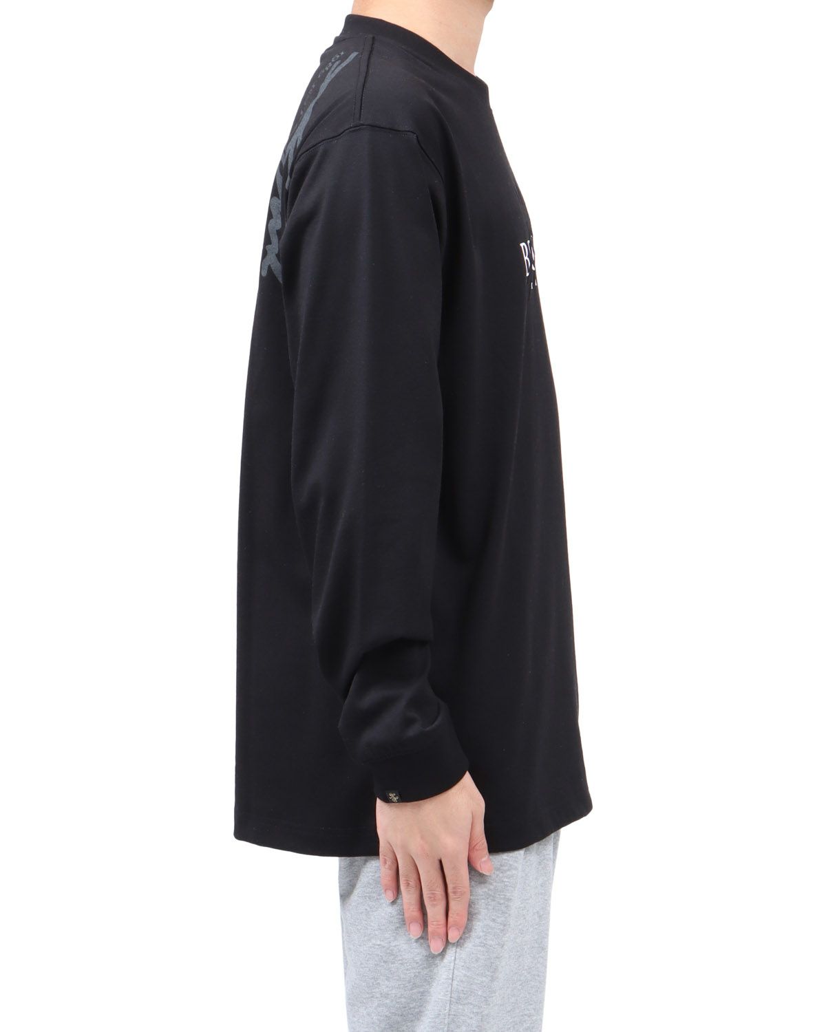 ブラック：173cm63kg(Lサイズ着用)