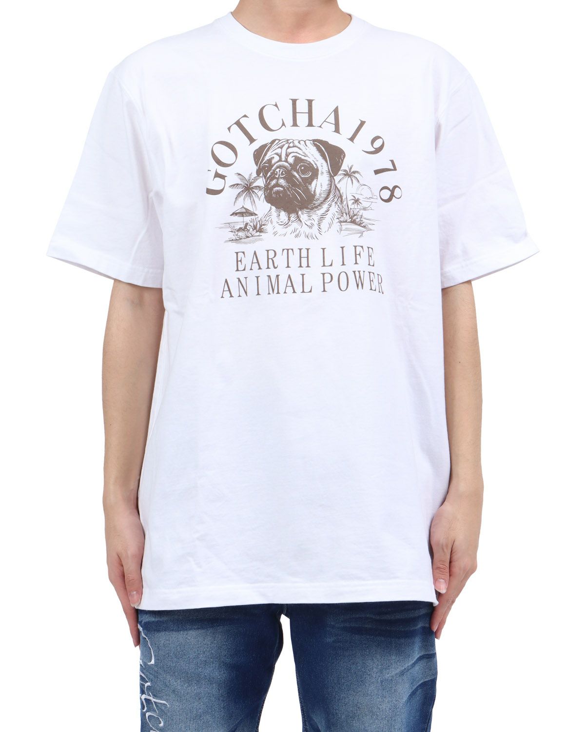 ホワイト×パグ：173cm63kg(XXLサイズ着用)