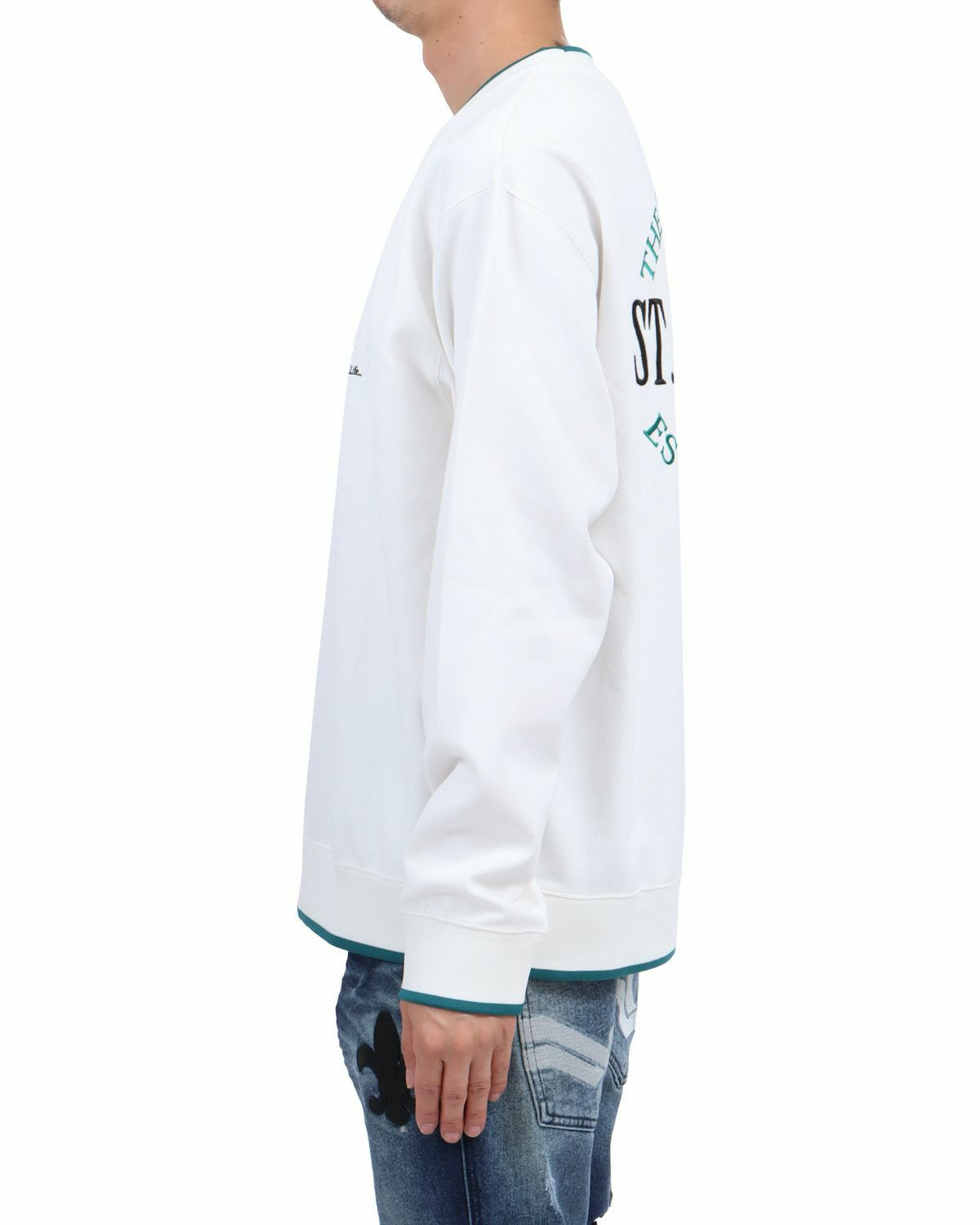 ホワイト：174cm62kg(Lサイズ着用)