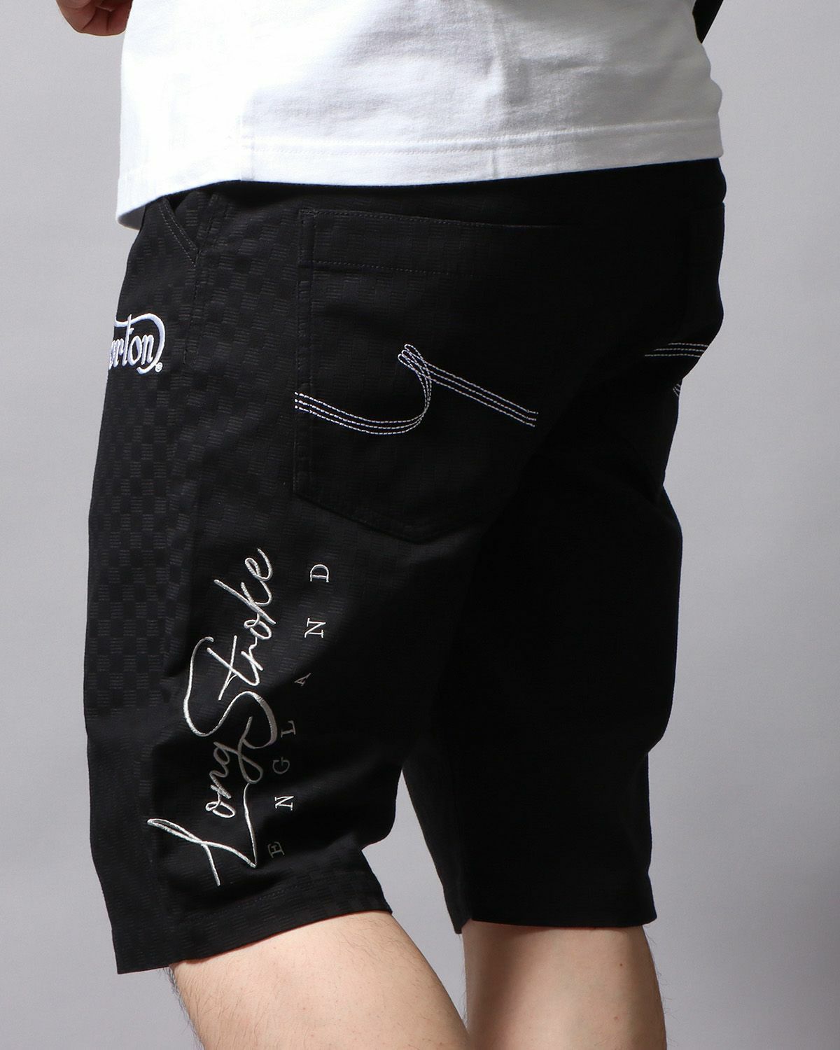 ブラック：178cm/75kg(Lサイズ着用)