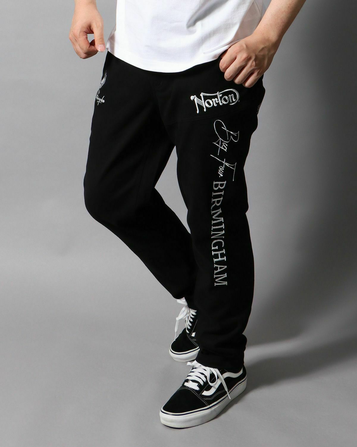 ブラック：178cm/75kg(Lサイズ着用)