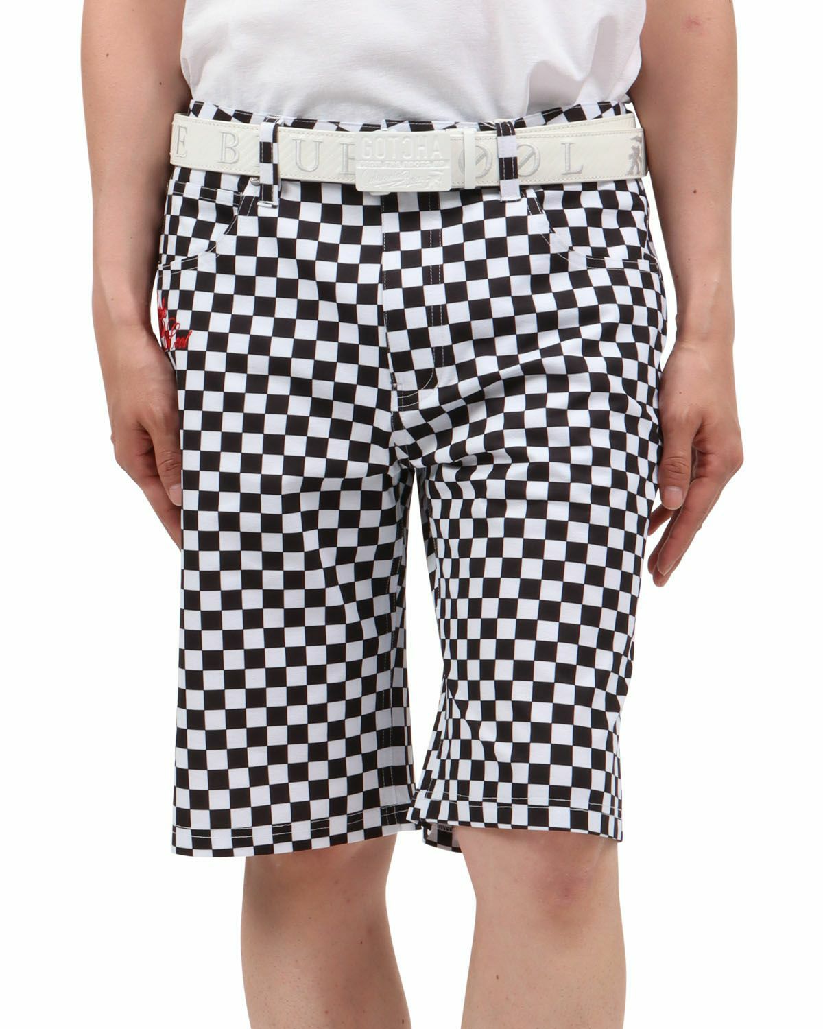 ホワイト：174cm62kg(Mサイズ着用)