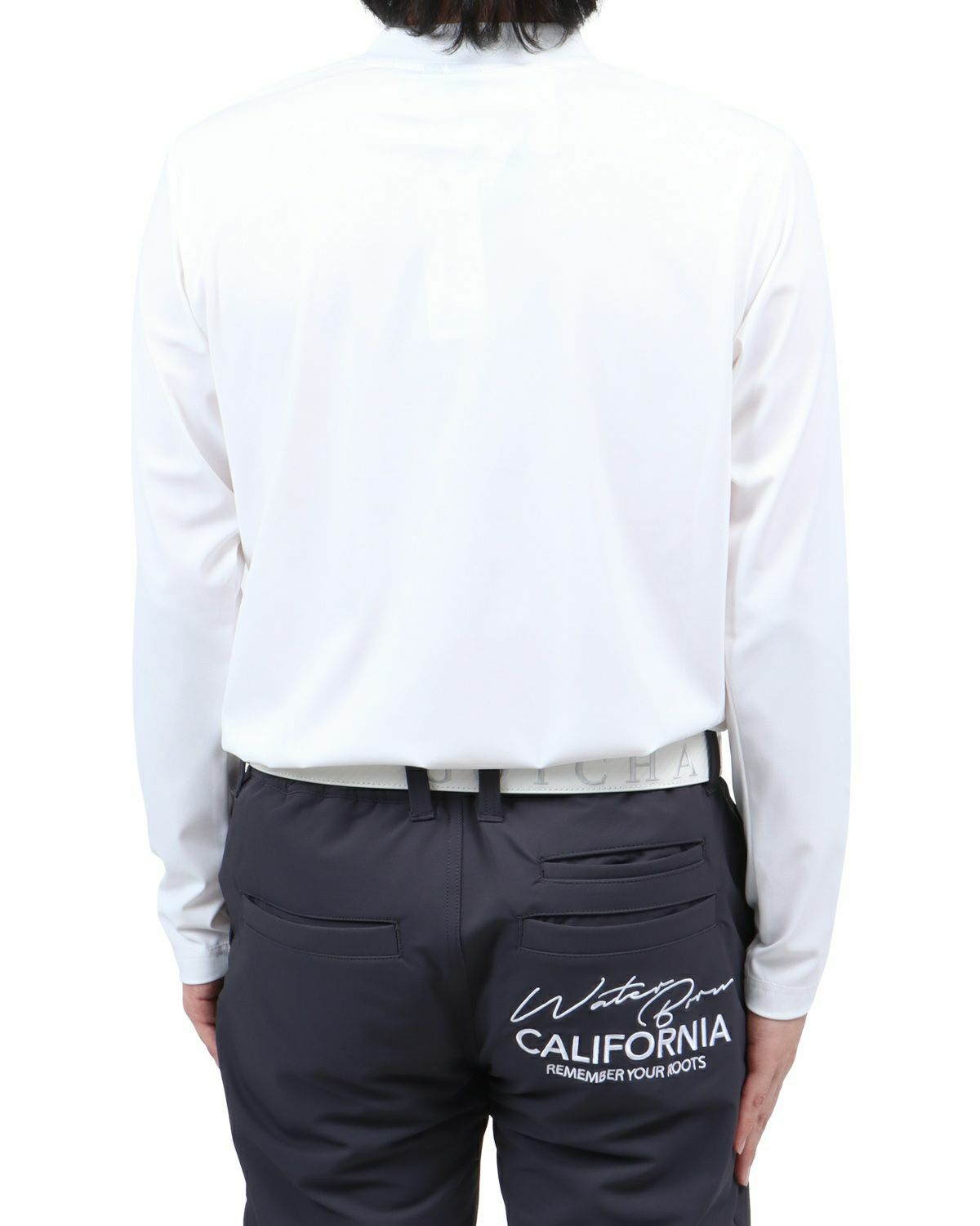 ホワイト：173cm60kg(Lサイズ着用