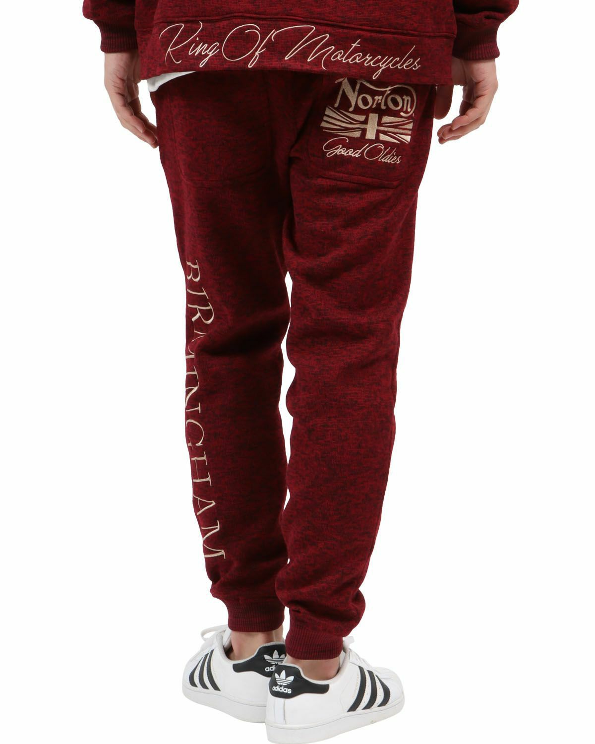 レッド：180cm67kg(Mサイズ着用)