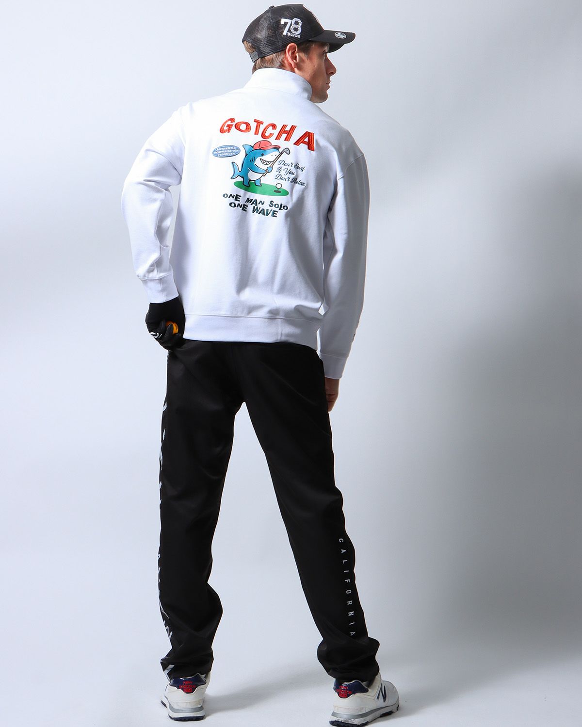 ホワイト：183cm/70kg(Lサイズ着用)