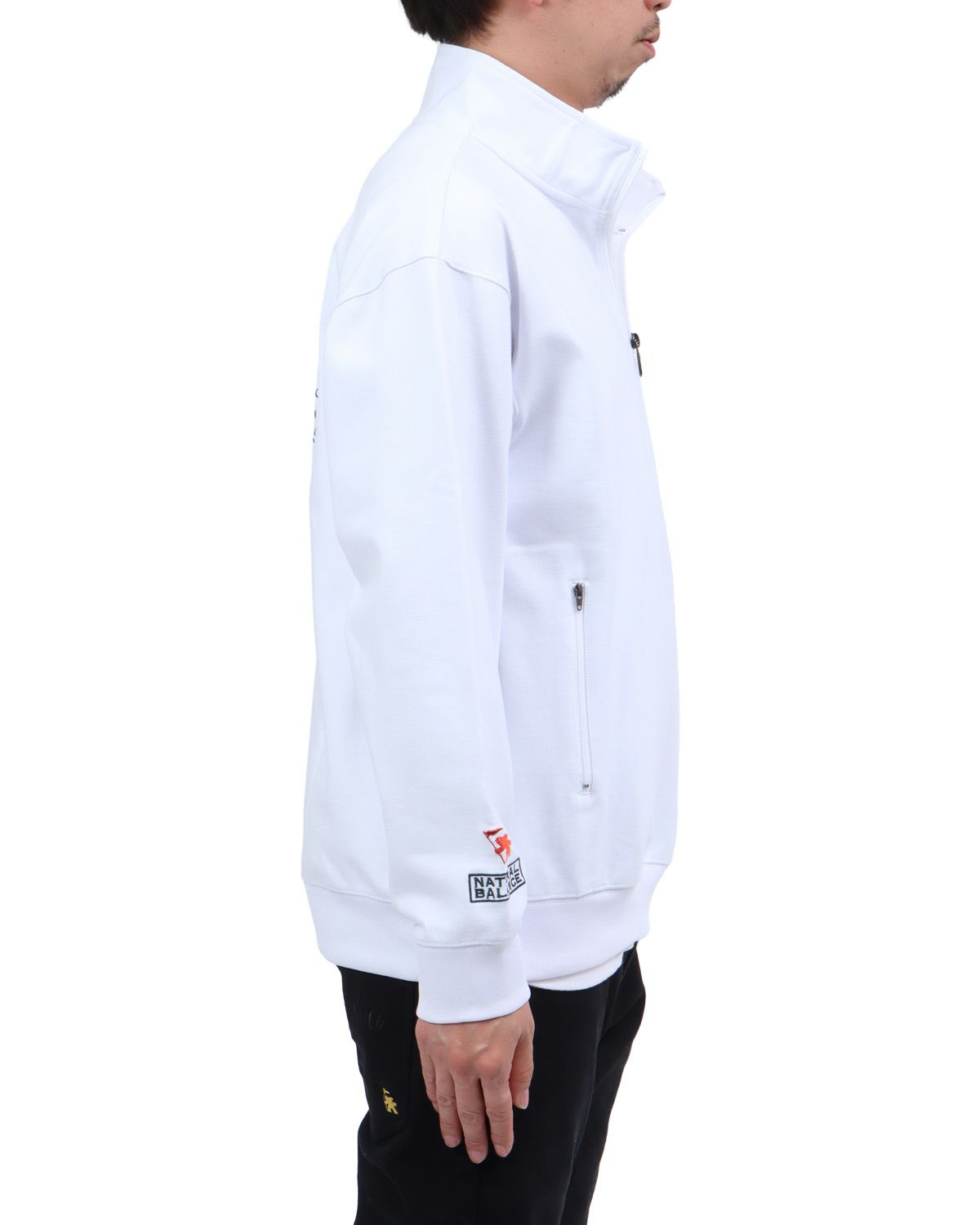 ホワイト：174cm62kg(Lサイズ着用)