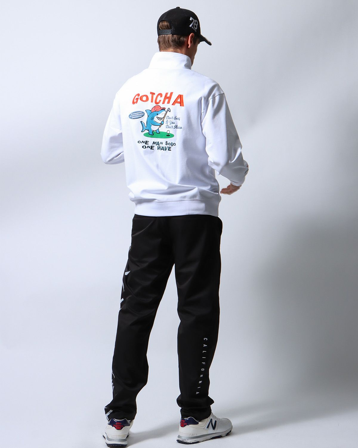 ホワイト：183cm/70kg(Lサイズ着用)