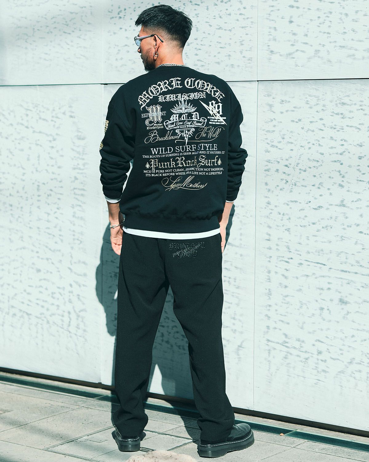 ブラック:183cm(Lサイズ着用)