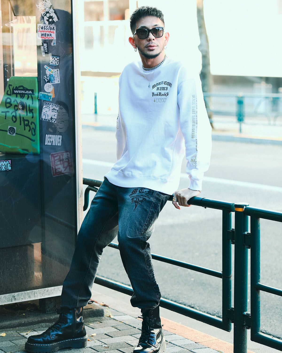 ホワイト:183cm(Lサイズ着用)