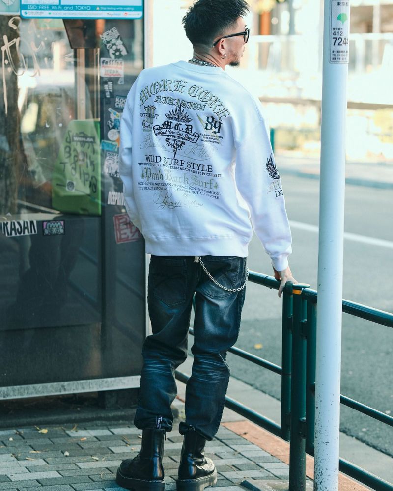 ホワイト:183cm(Lサイズ着用)