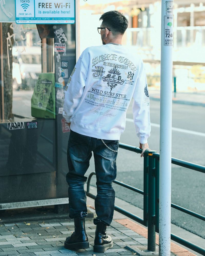 ホワイト:183cm(Lサイズ着用)