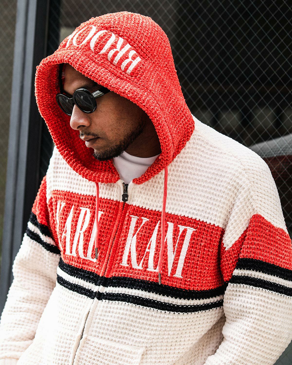 ホワイト：183cm(Lサイズ着用)