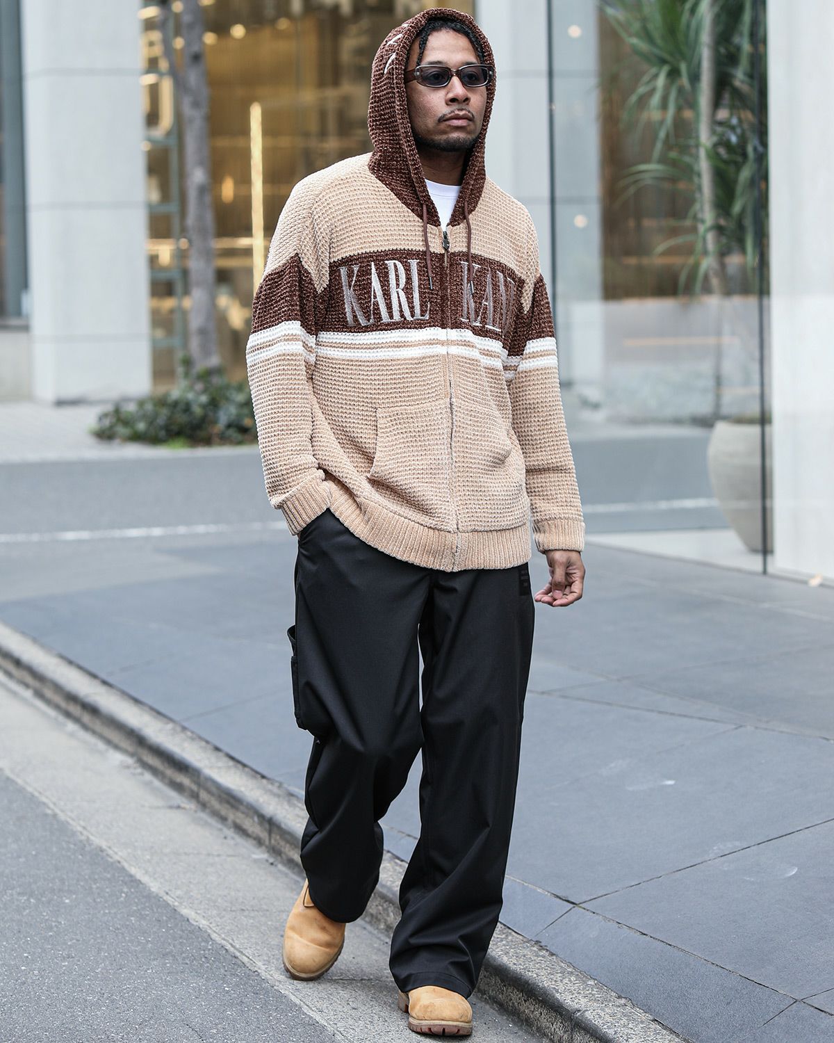 ベージュ：183cm(XLサイズ着用)