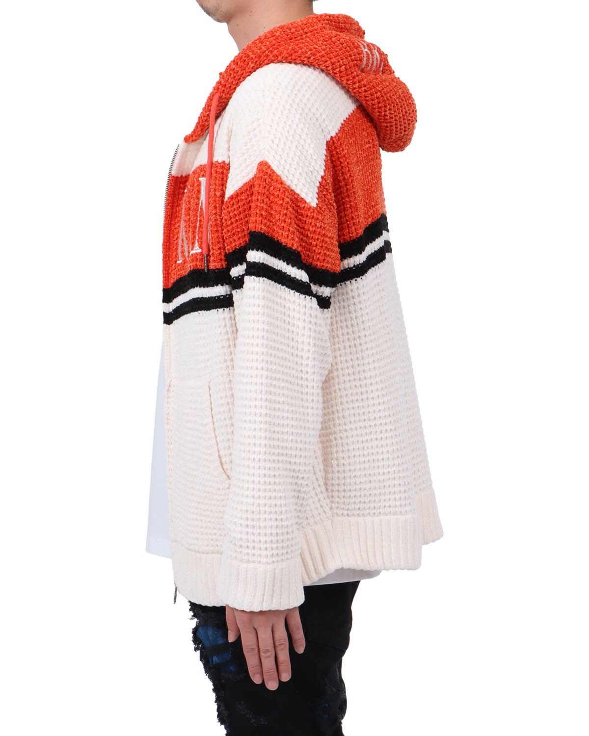 ホワイト：174cm62kg(Lサイズ着用)