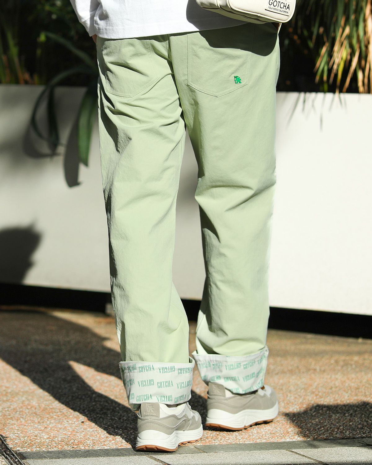 ミントグリーン：183cm/70kg(Lサイズ着用)