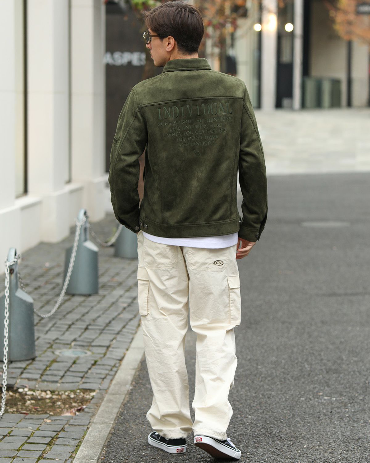 カーキ：180cm/70kg(Lサイズ着用)