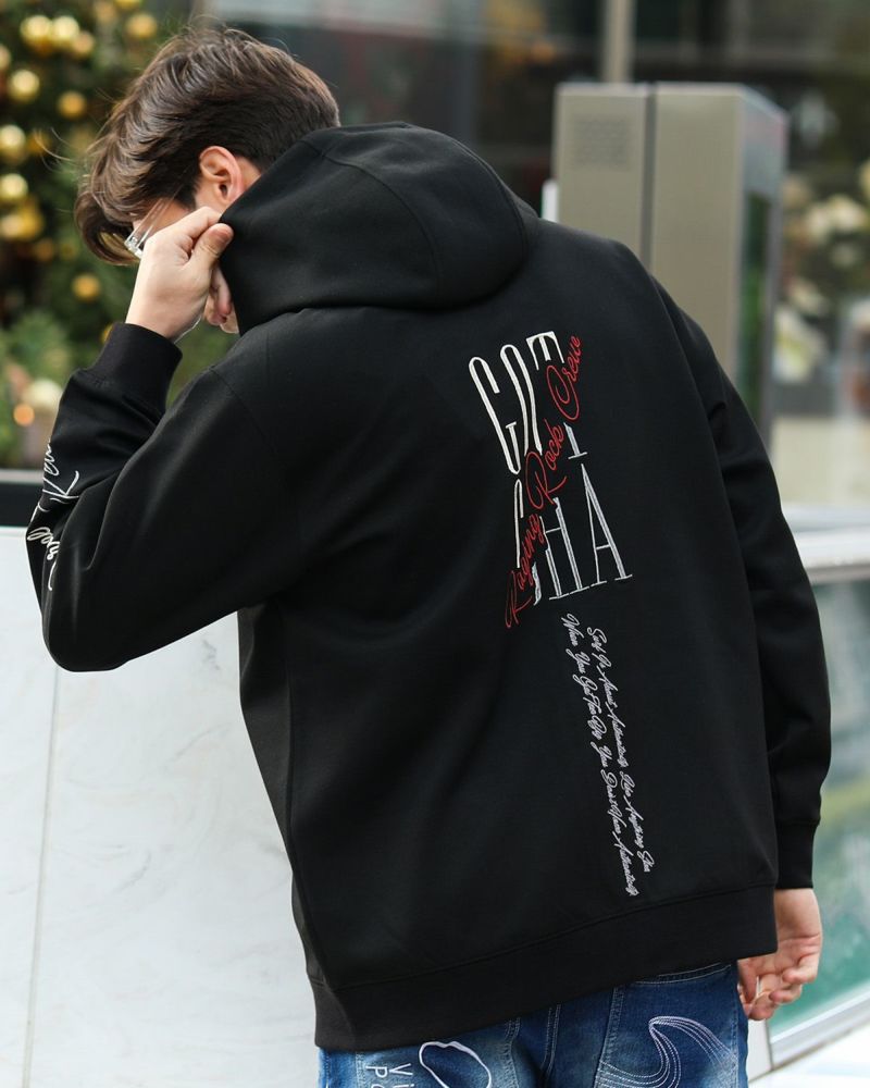 ブラック：180cm/70kg(Lサイズ着用)