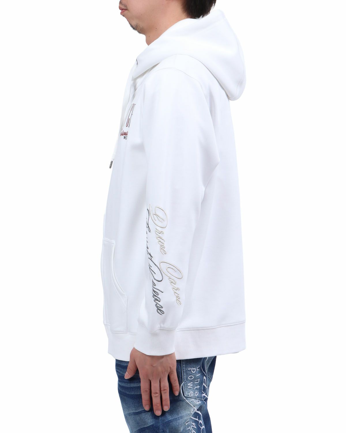 ホワイト：174cm62kg(Lサイズ着用)