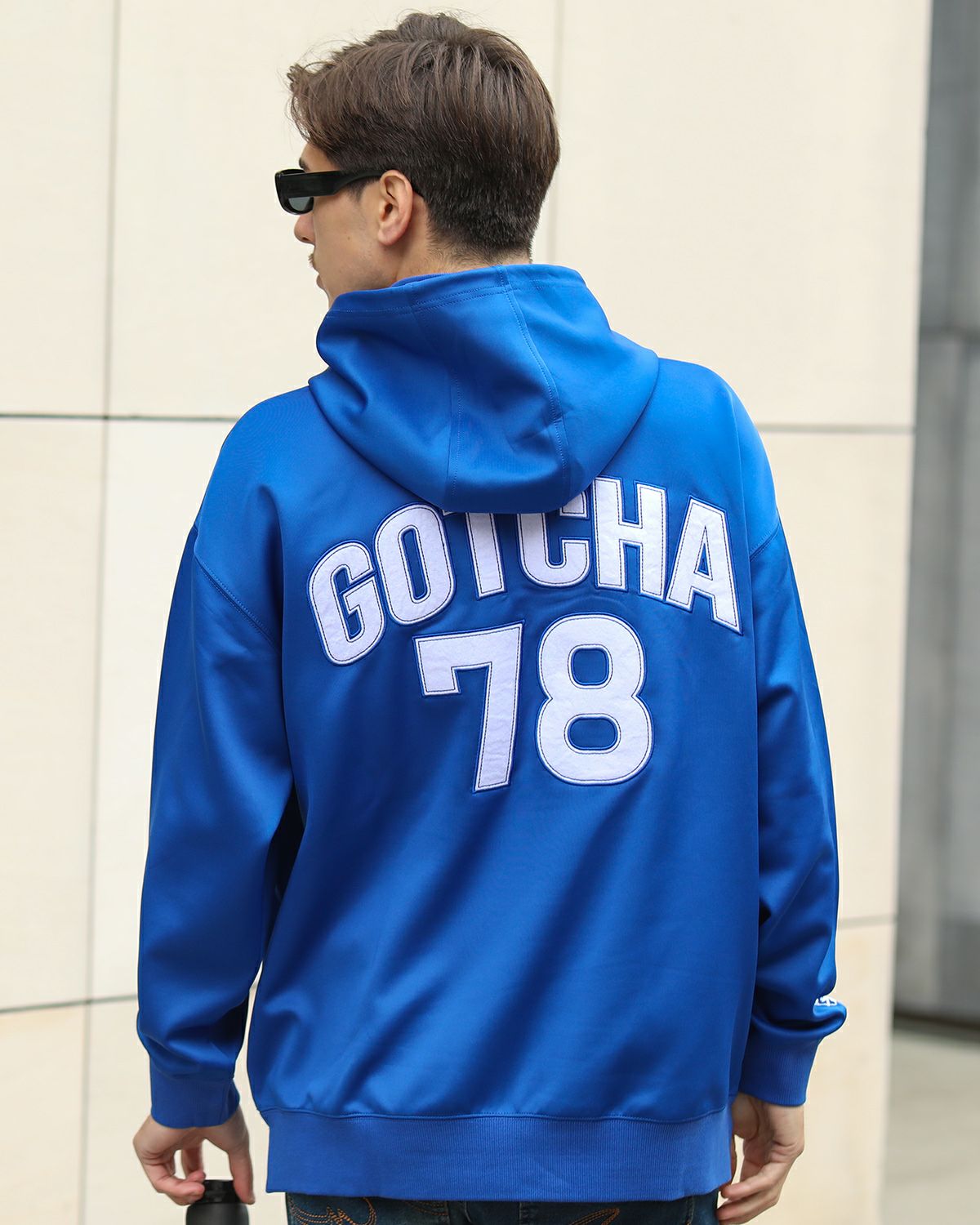 ロイヤルブルー：180cm/70kg(Lサイズ着用)