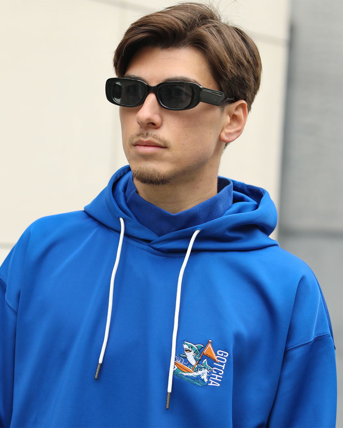 ロイヤルブルー：180cm/70kg(Lサイズ着用)