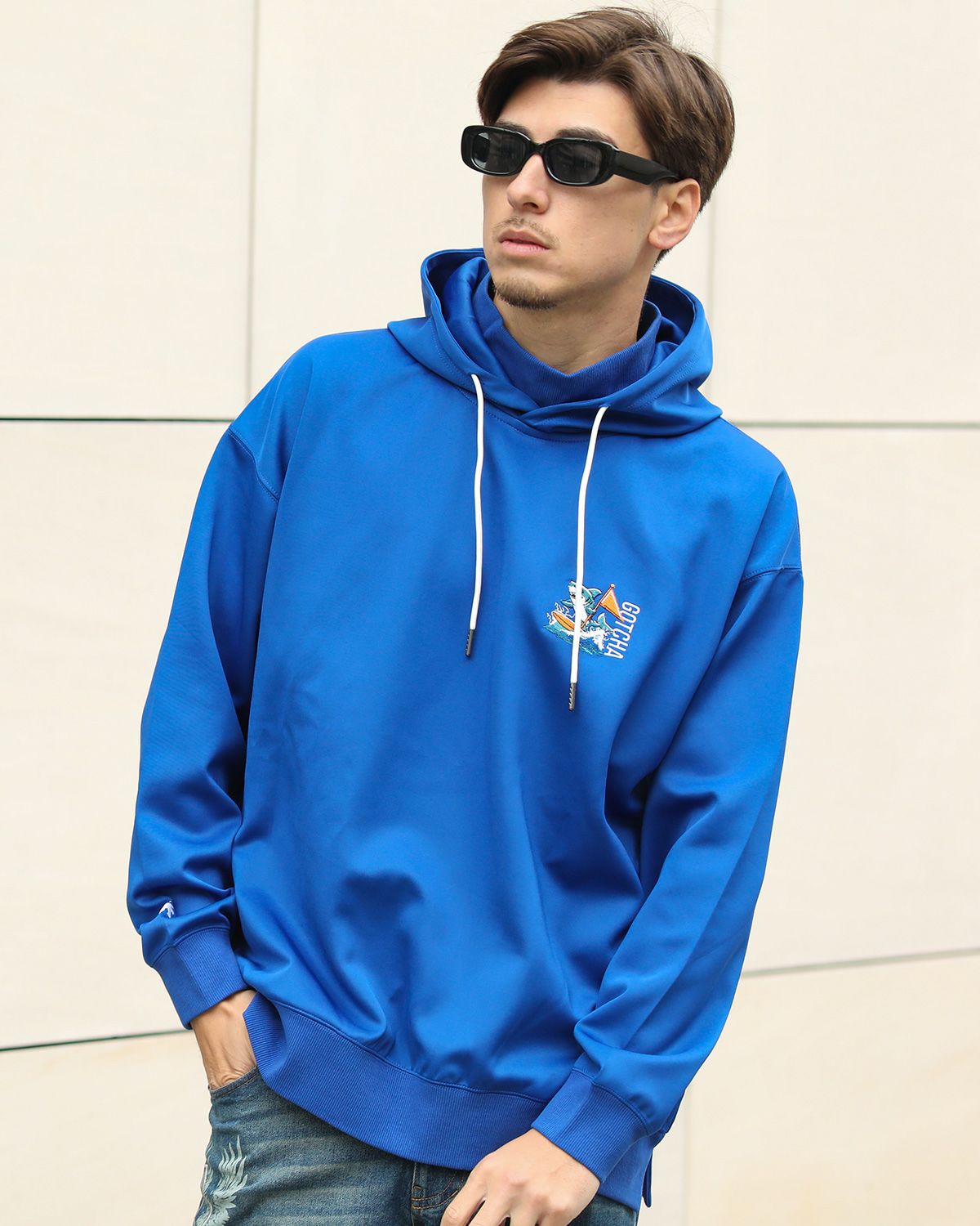 ロイヤルブルー：180cm/70kg(Lサイズ着用)