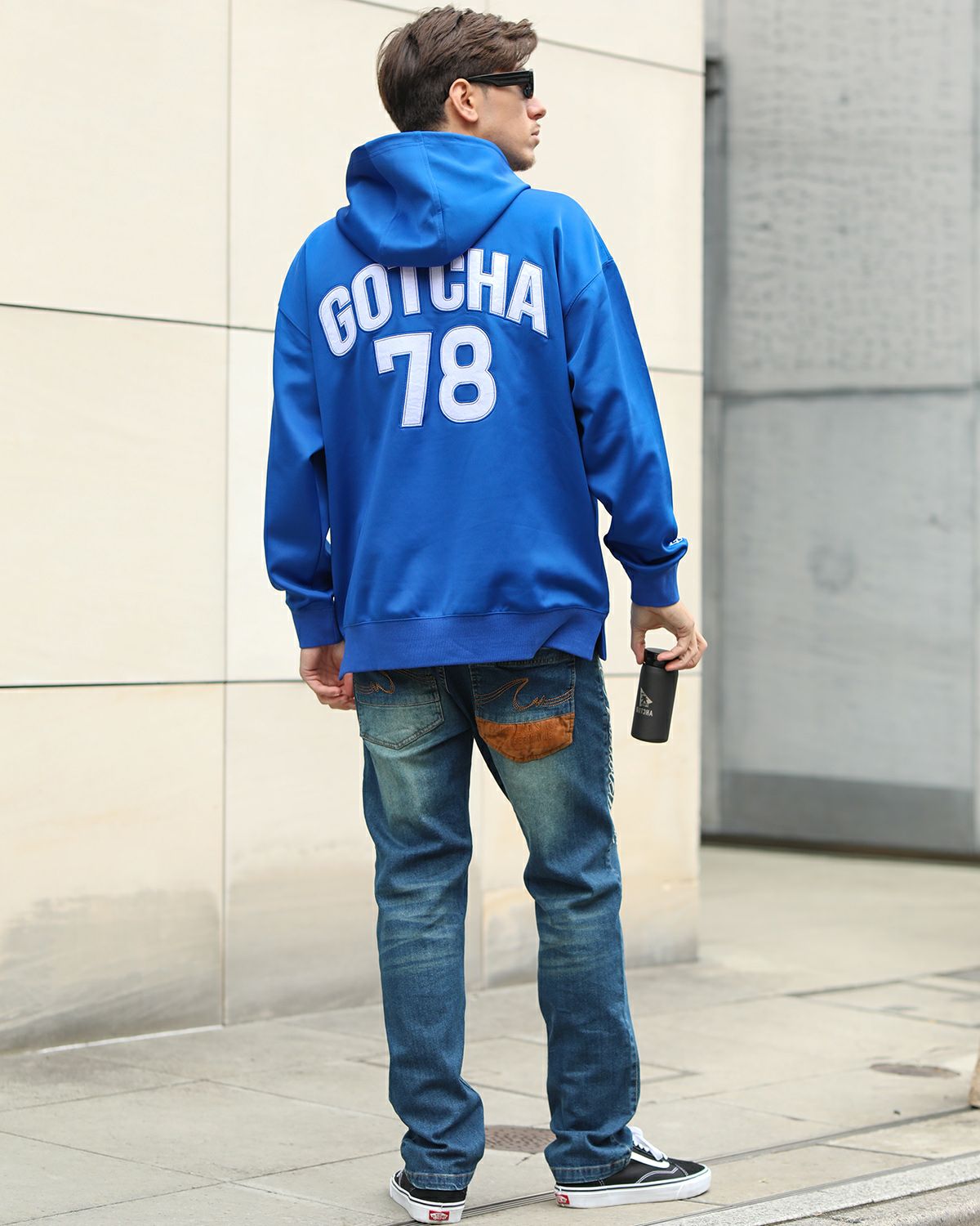 ロイヤルブルー：180cm/70kg(Lサイズ着用)