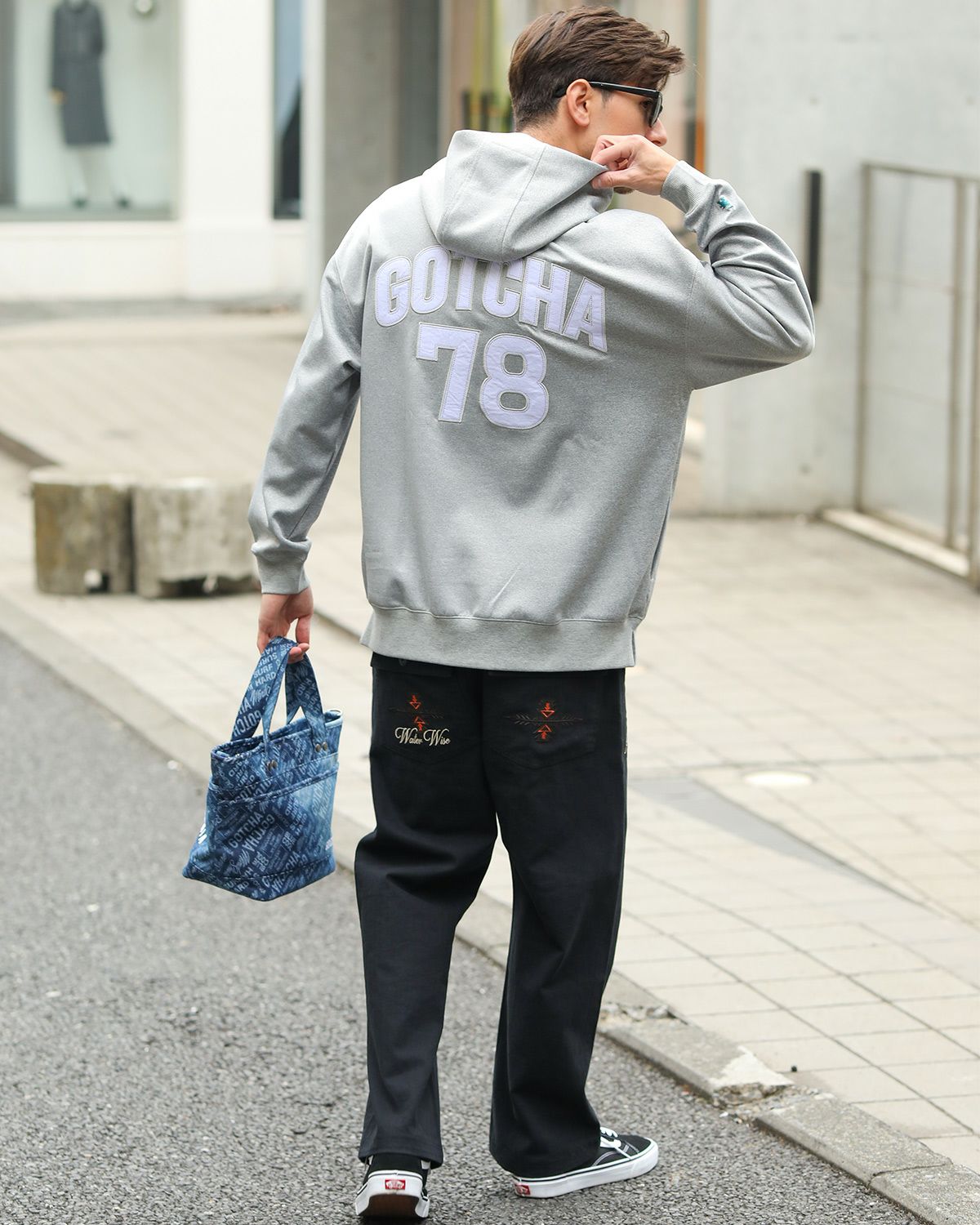 杢グレー：180cm/70kg(Lサイズ着用)