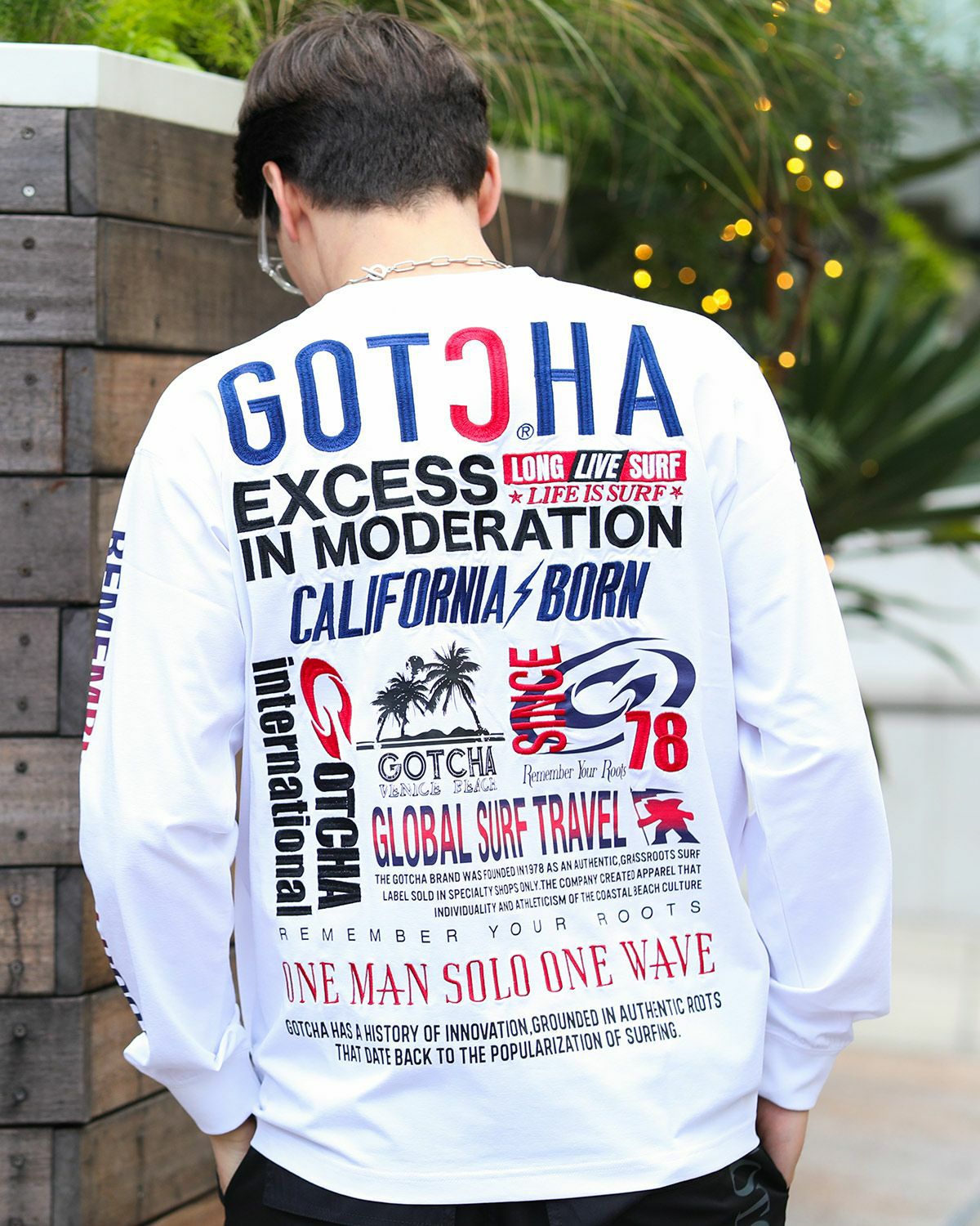 ホワイト：180cm/70kg(Lサイズ着用)