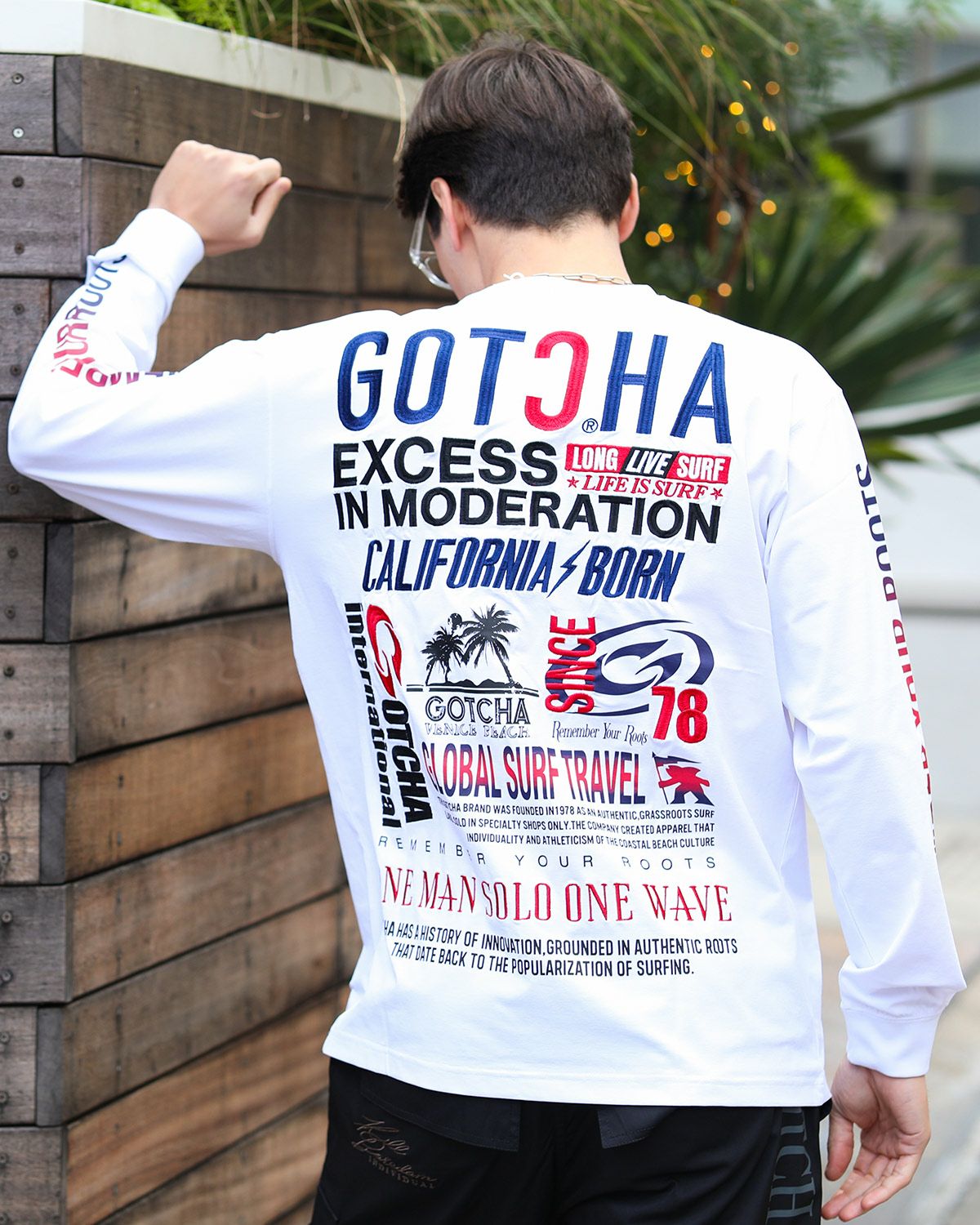 ホワイト：180cm/70kg(Lサイズ着用)