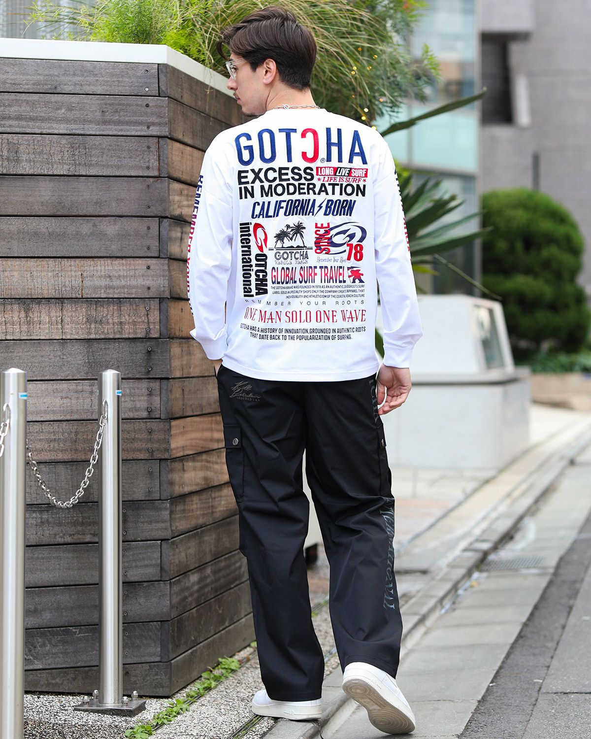 ホワイト：180cm/70kg(Lサイズ着用)