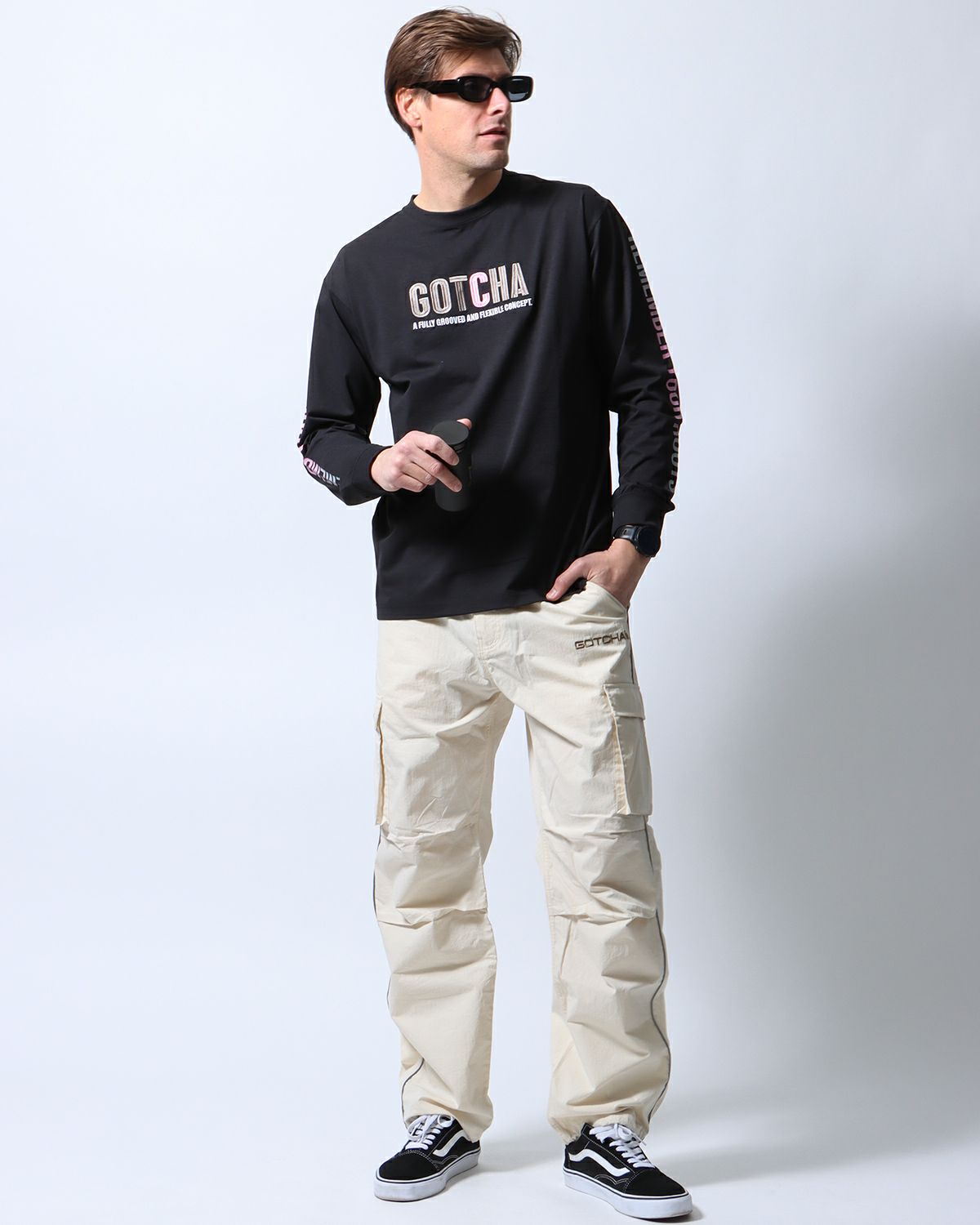 ブラック：183cm/70kg(Lサイズ着用)