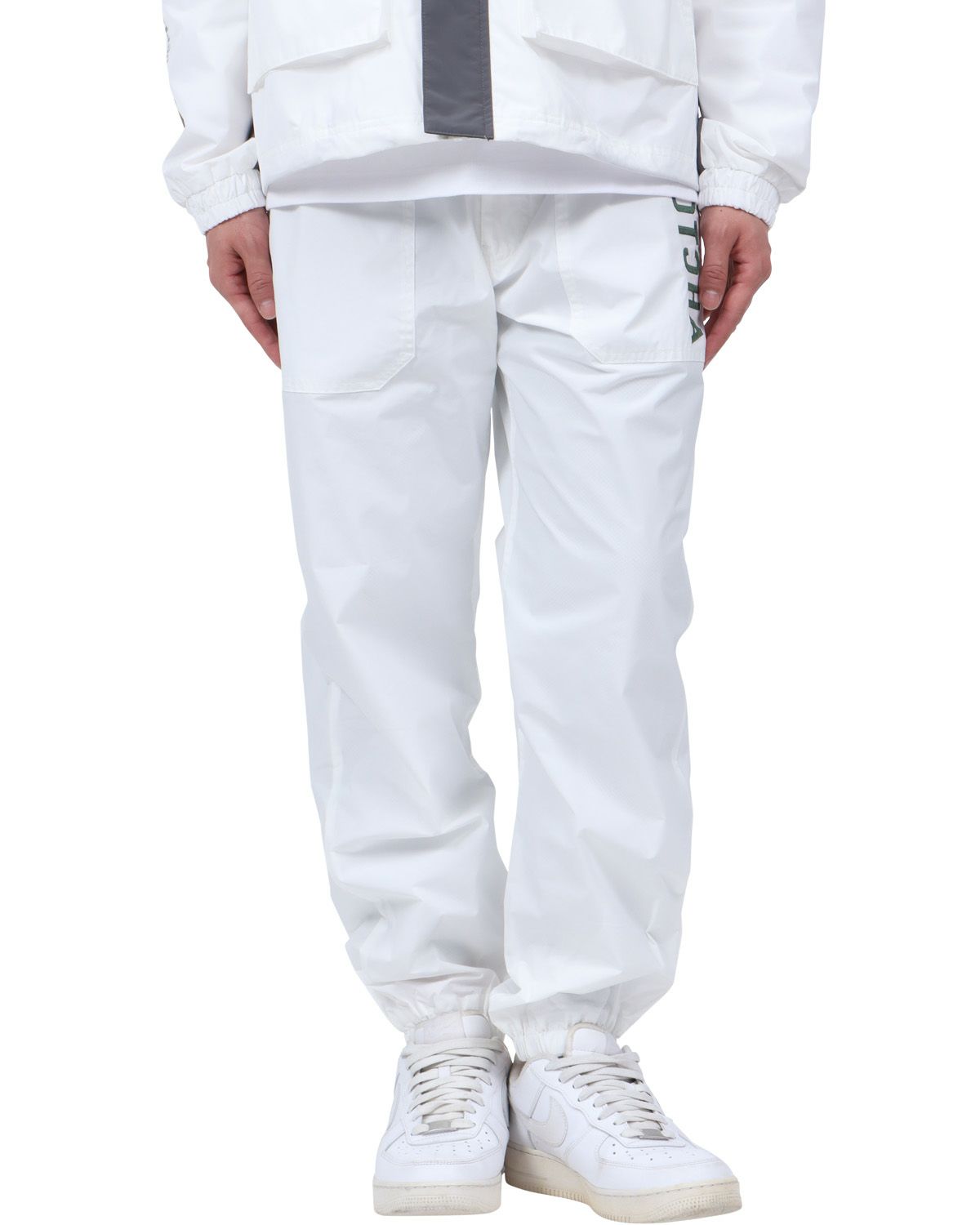 ホワイト：174cm62kg(Lサイズ着用)