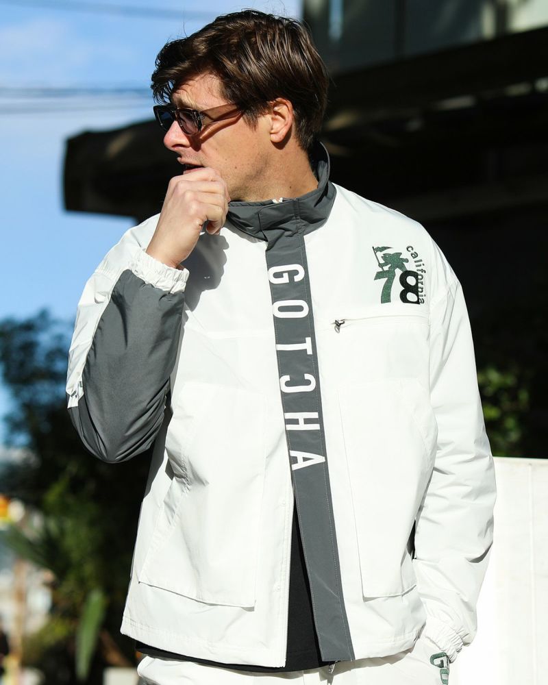 ホワイト：183cm/70kg(Lサイズ着用)