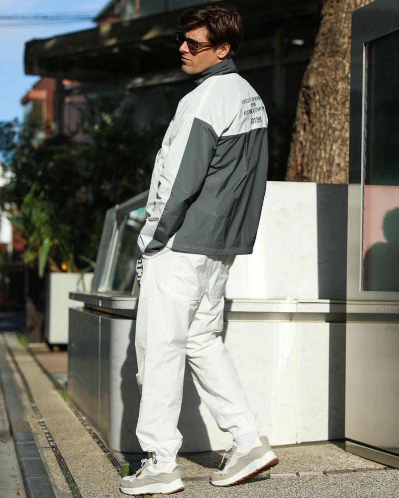 ホワイト：183cm/70kg(Lサイズ着用)