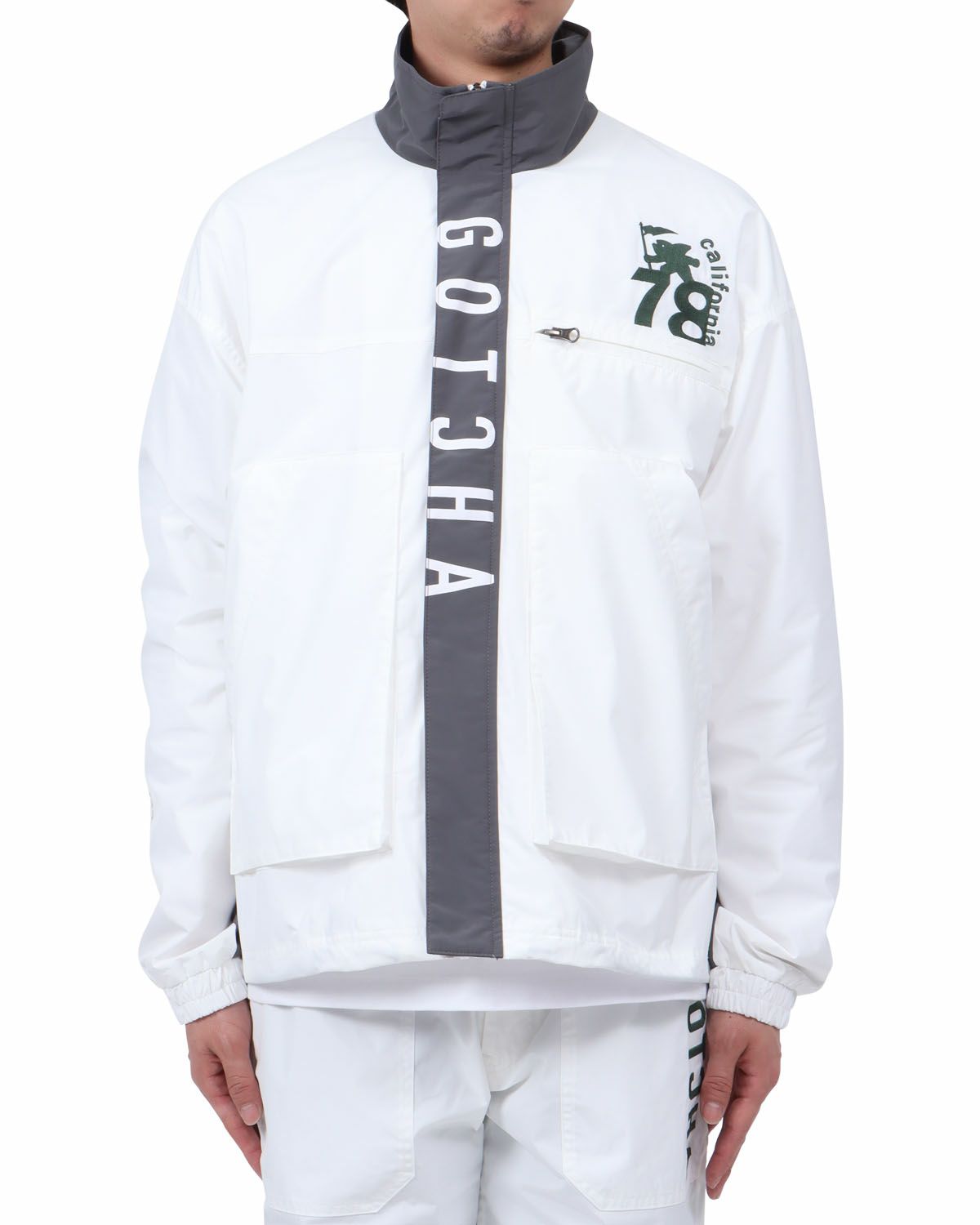 ホワイト：174cm62kg(Lサイズ着用)