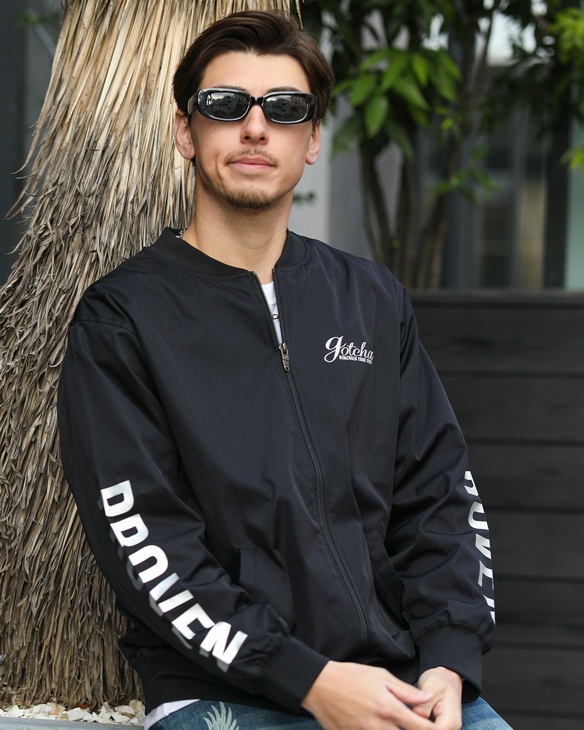 ブラック：180cm/70kg(Lサイズ着用)