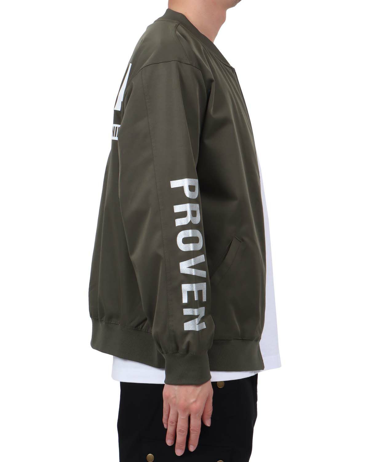 カーキ：174cm62kg(Lサイズ着用)