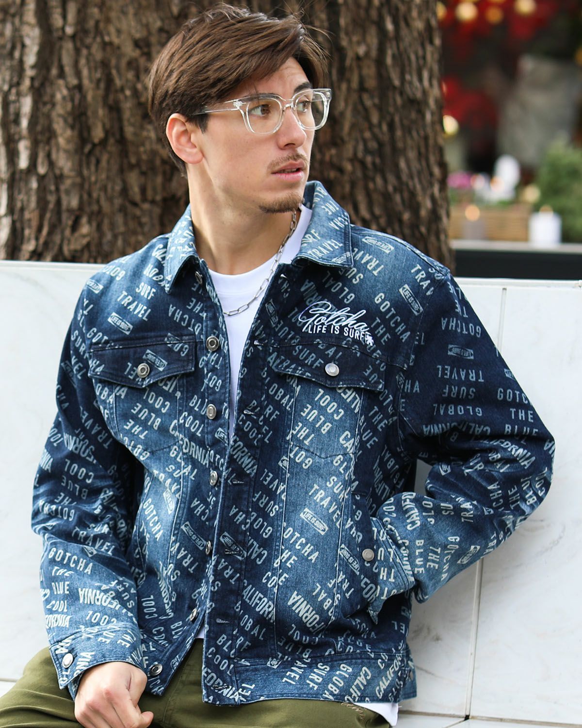 インディゴ：180cm/70kg(Lサイズ着用)