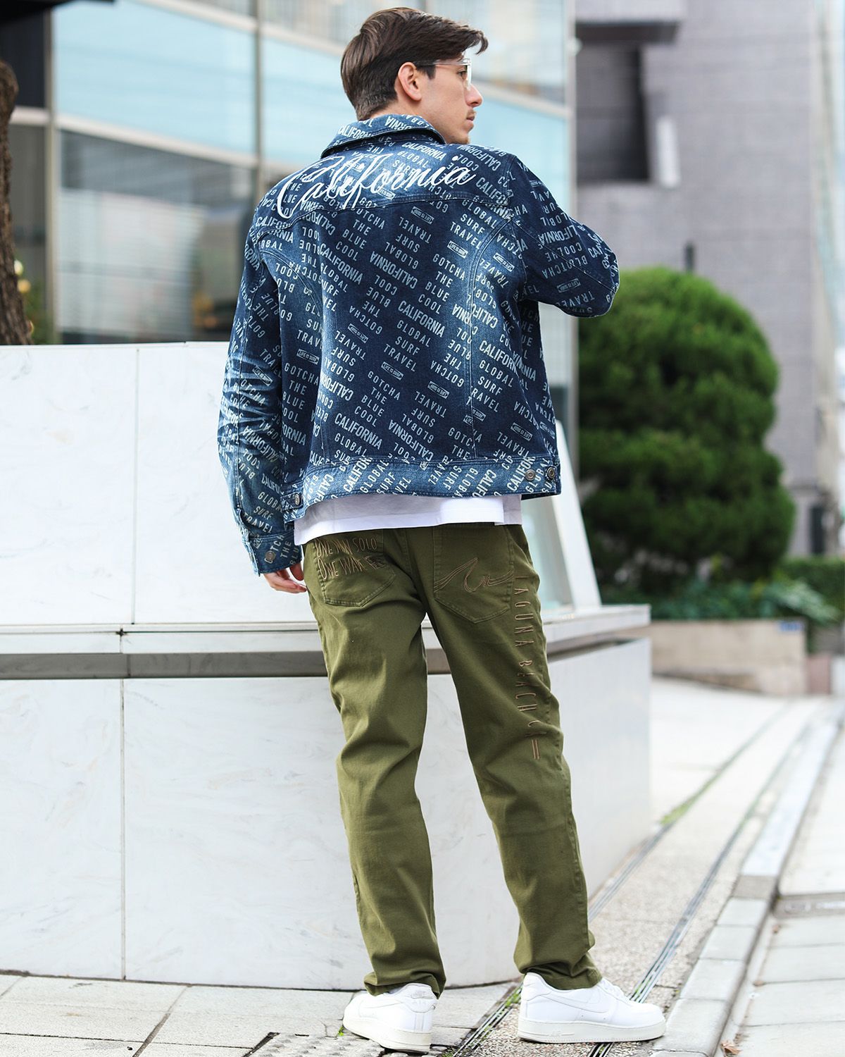 インディゴ：180cm/70kg(Lサイズ着用)