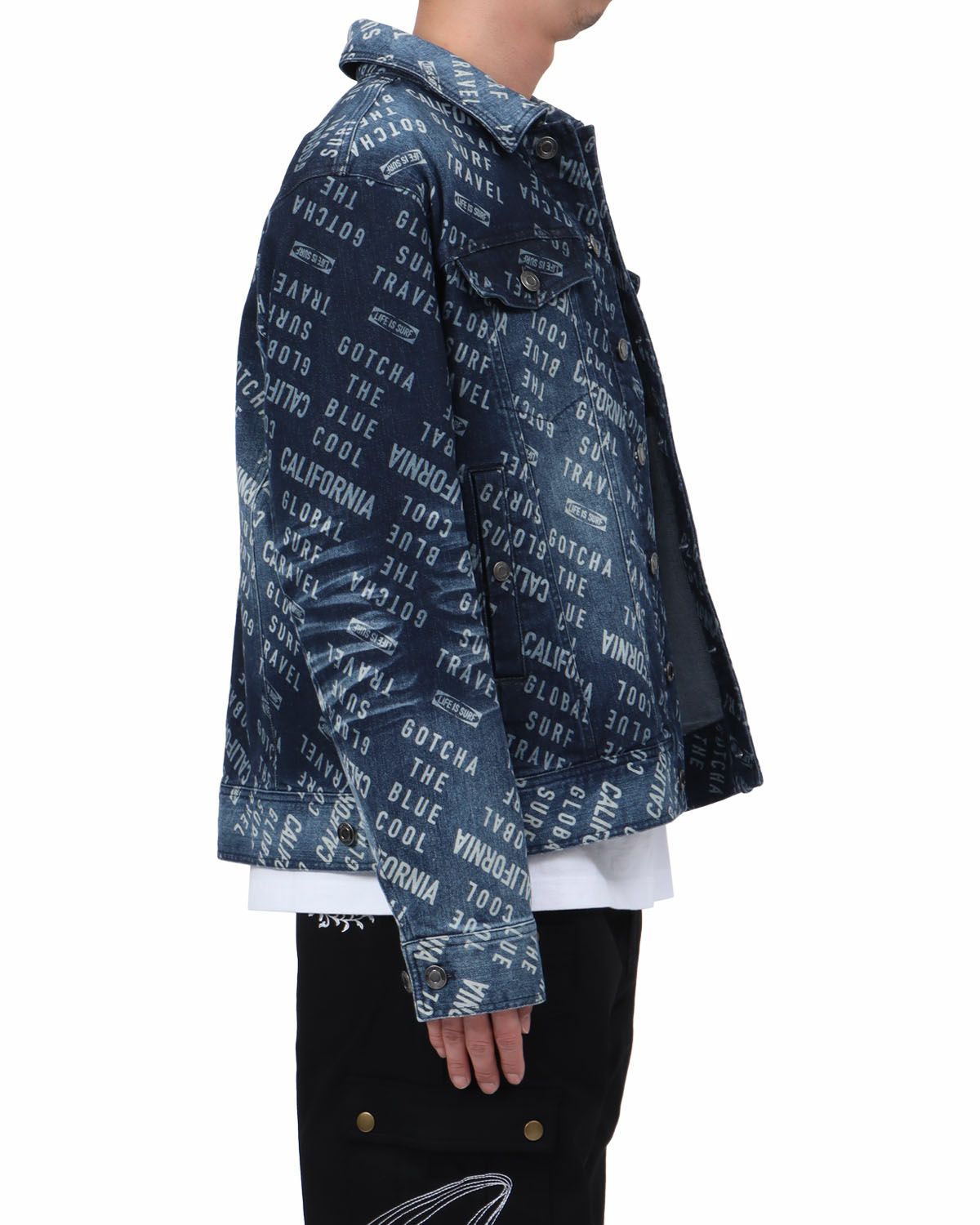 インディゴ：174cm62kg(Lサイズ着用)