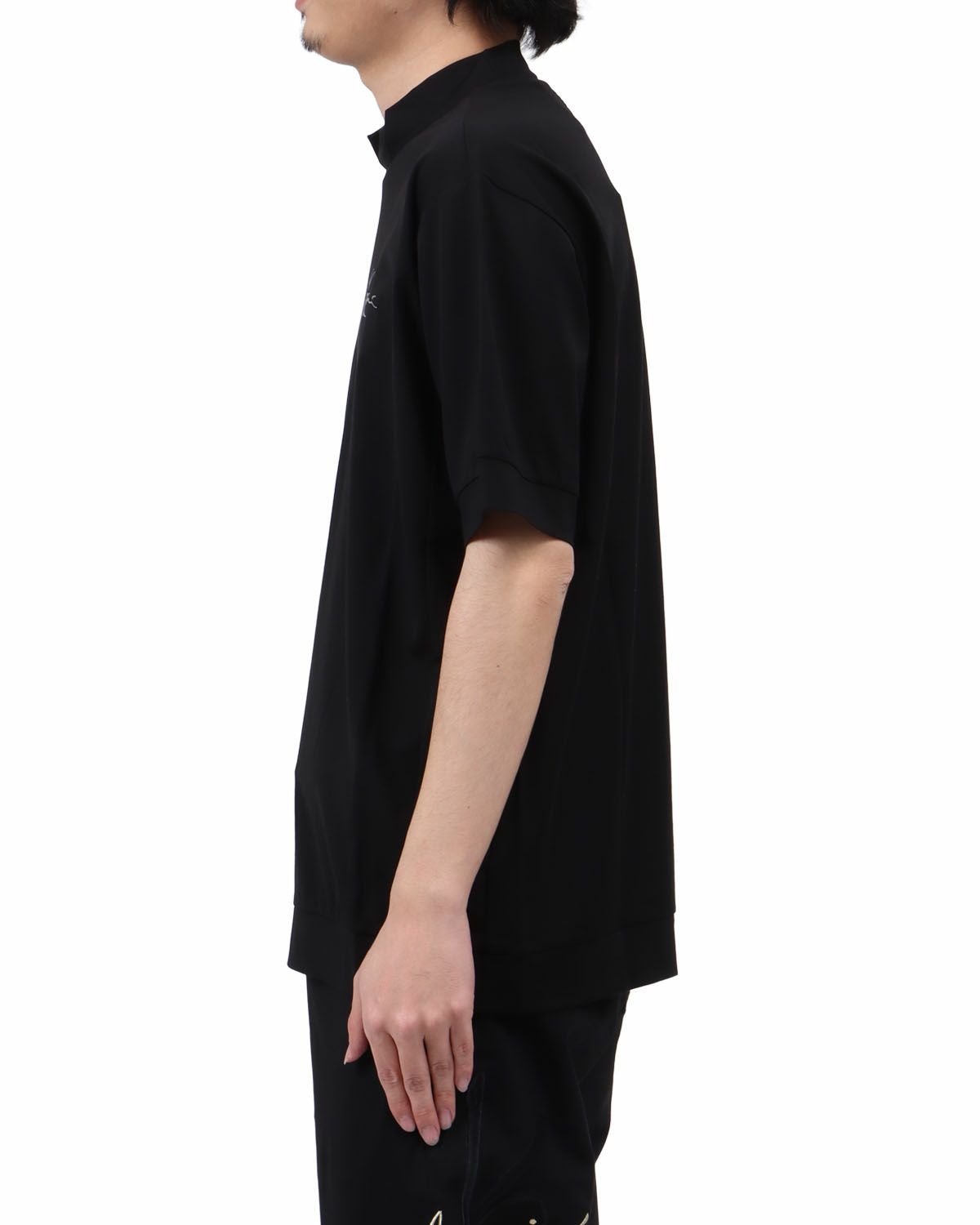 ブラック：173cm63kg(Lサイズ着用)