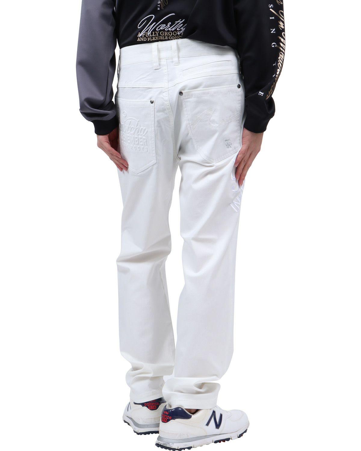 ホワイト：173cm63kg(Lサイズ着用)