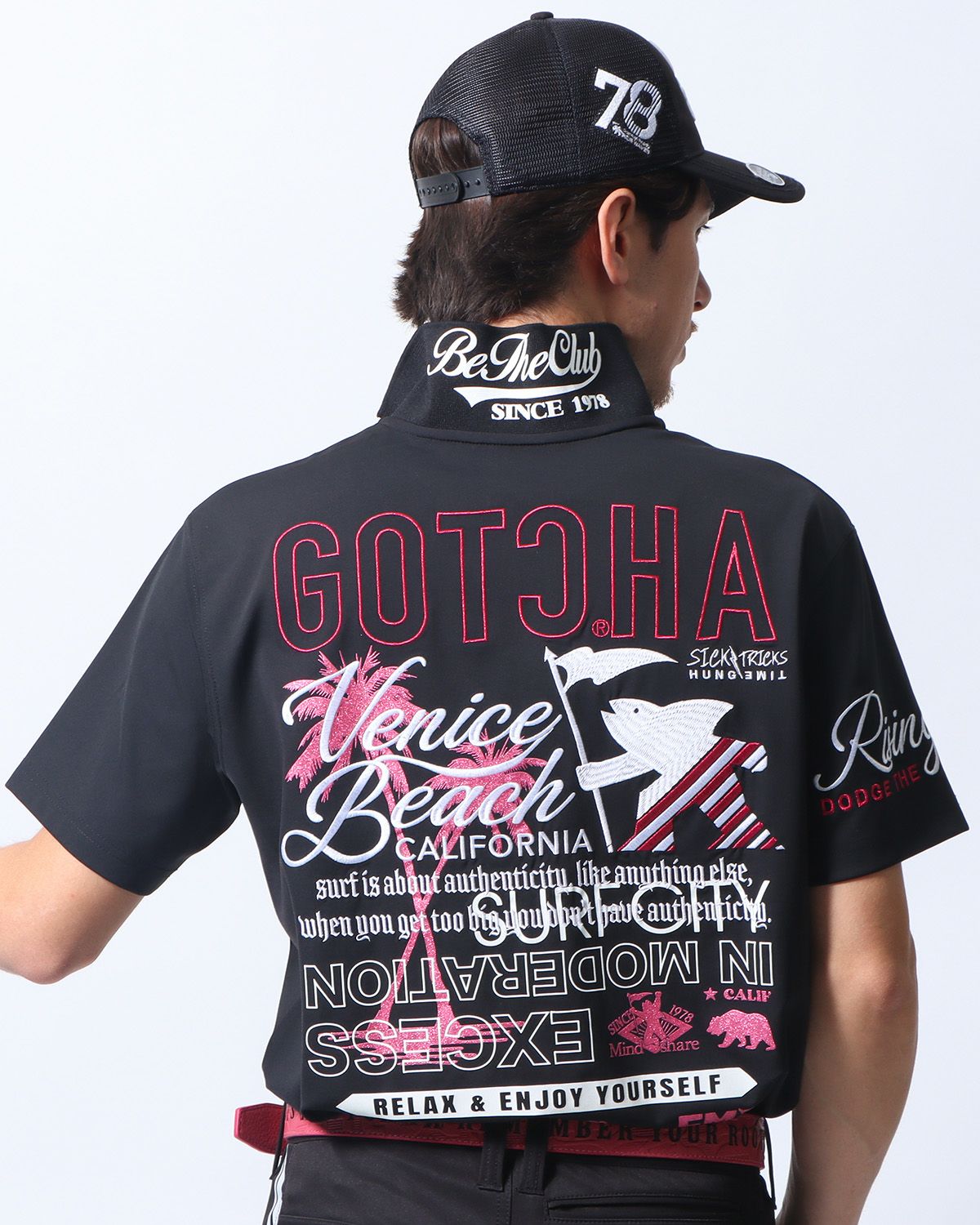 ブラック：180cm/70kg(Lサイズ着用)