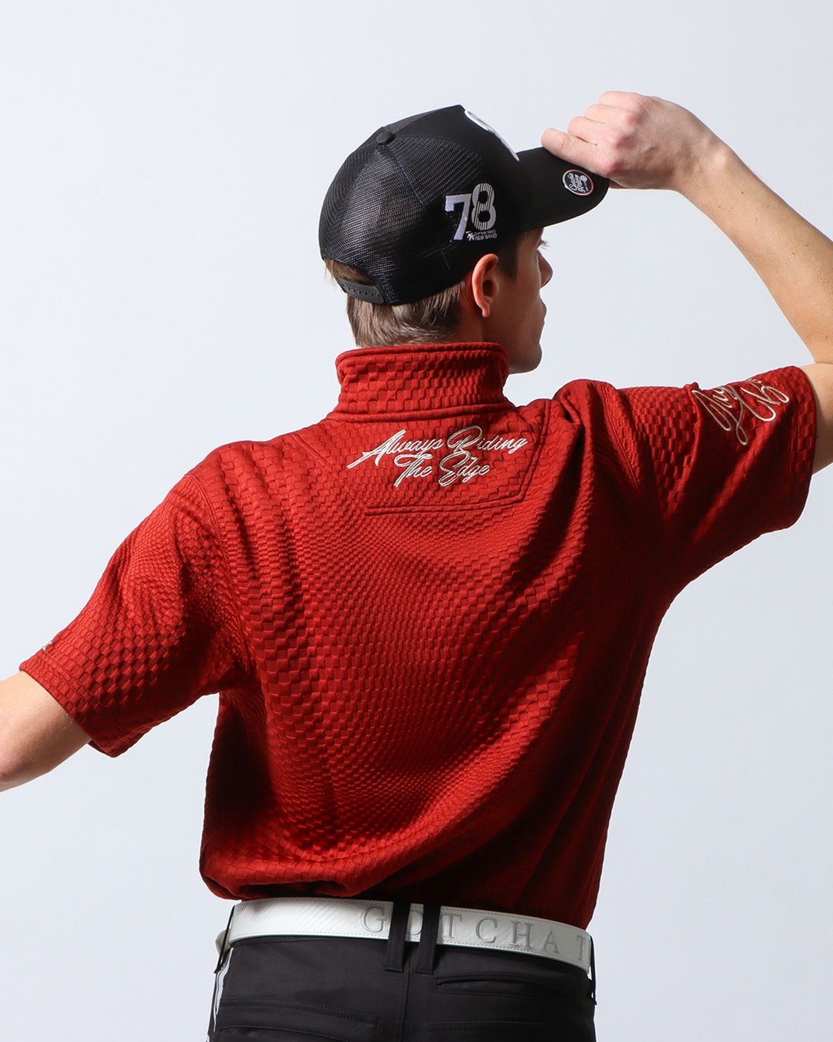 ダークレッド：183cm/70kg(Lサイズ着用)