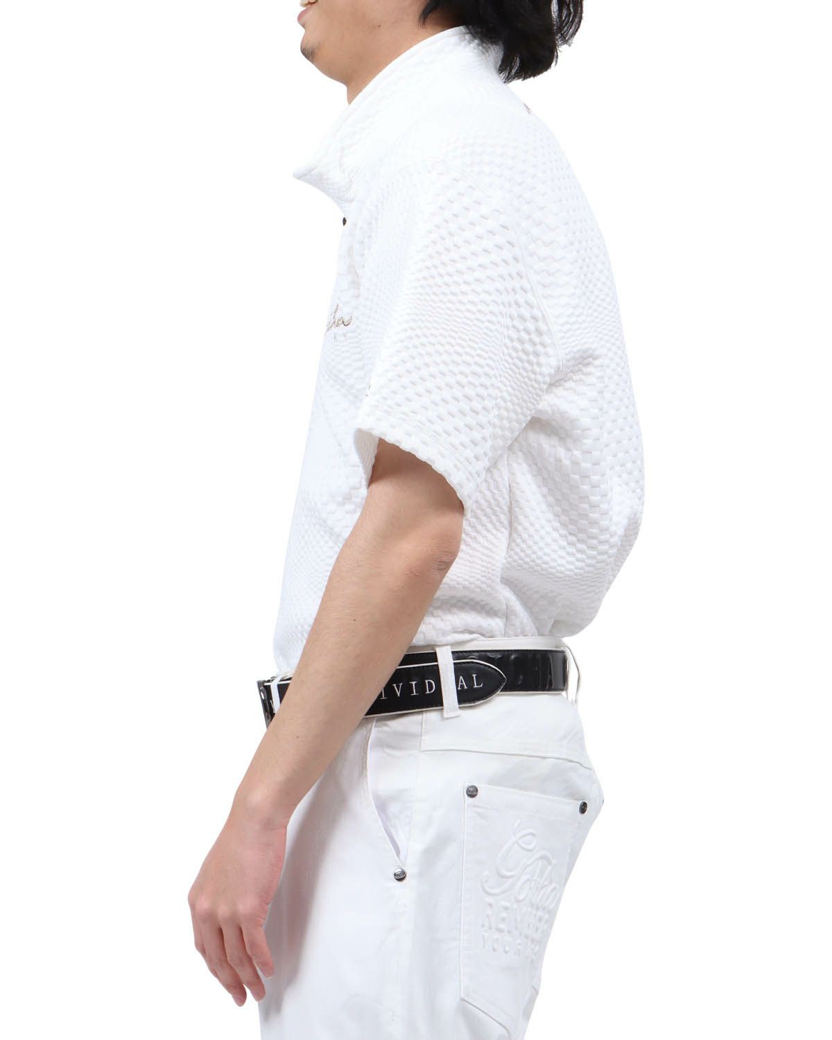 ホワイト：173cm63kg(Lサイズ着用)