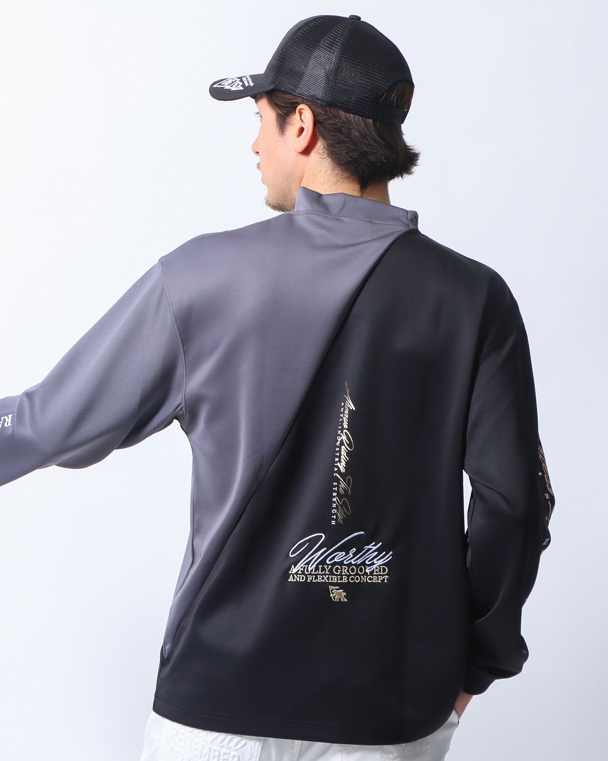 ブラック：180cm/70kg(Lサイズ着用)