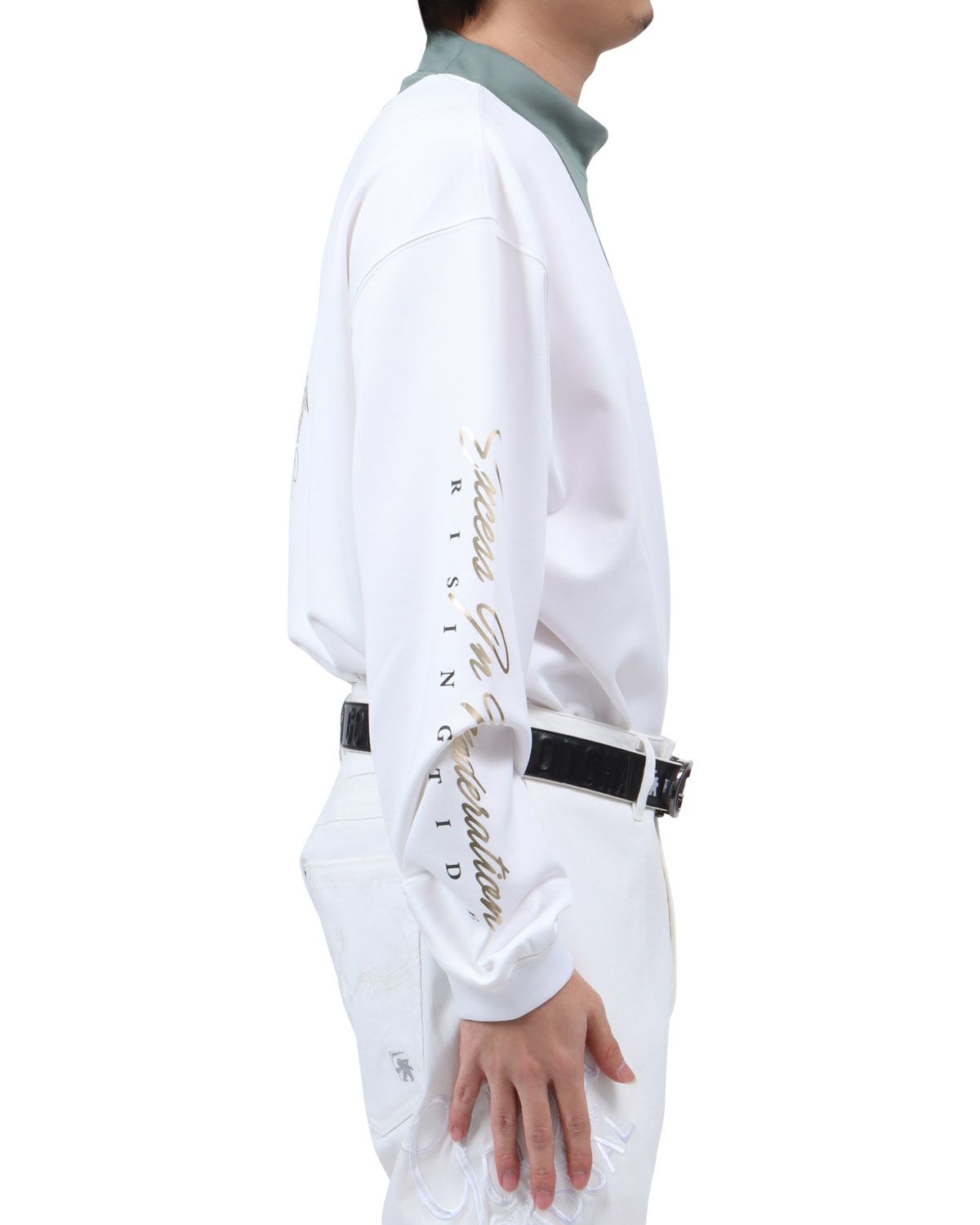 ホワイト：173cm63kg(Lサイズ着用)