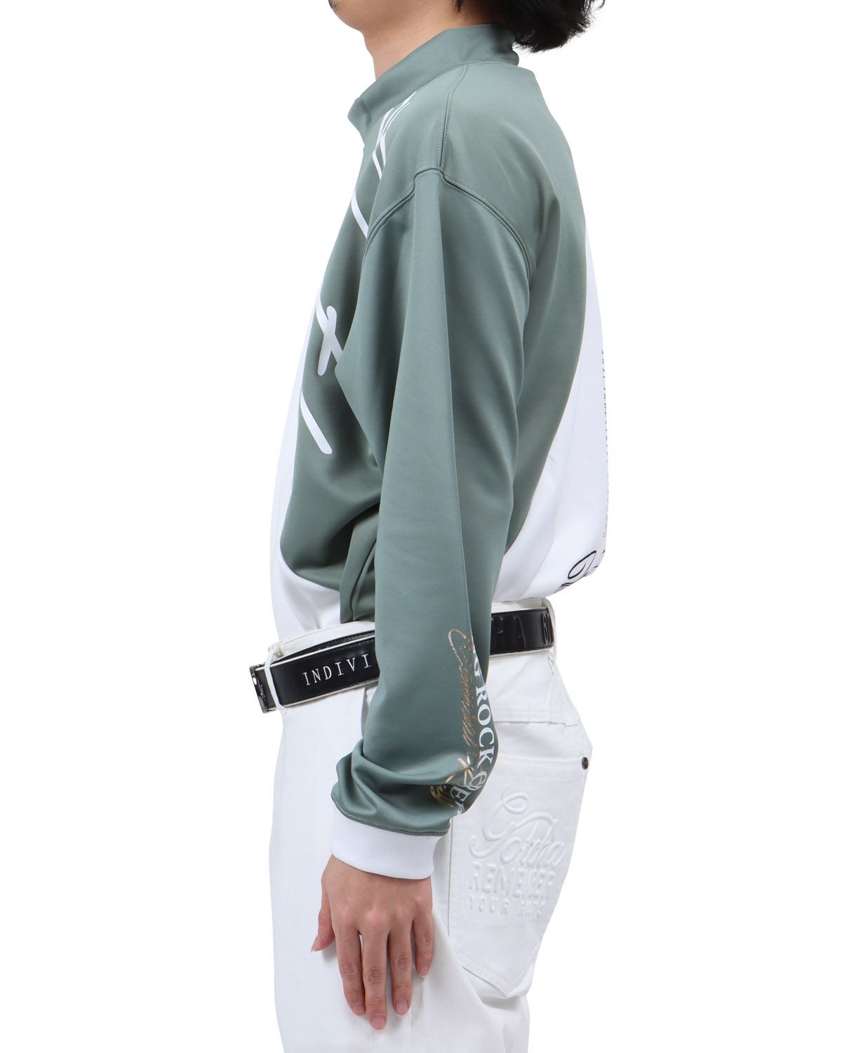 ホワイト：173cm63kg(Lサイズ着用)