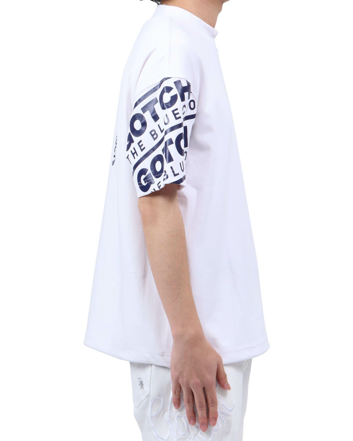 ホワイト：173cm63kg(Lサイズ着用)